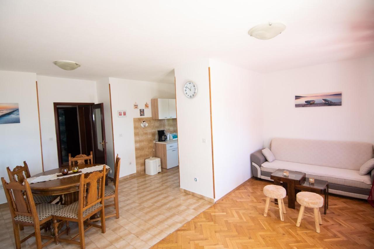 Apartmani Ivana 2 Kastela Bagian luar foto