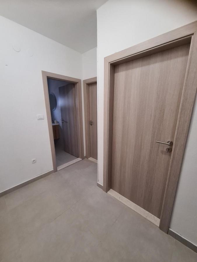 Apartmani Ivana 2 Kastela Bagian luar foto